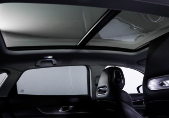 Подержанный автомобиль Changan UNI-K 2023 года (18 фото)