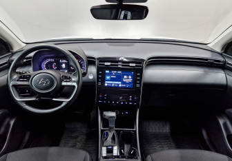 Подержанный автомобиль Hyundai Tucson 2021 года (13 фото)