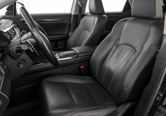 Подержанный автомобиль Lexus RX 2021 года (20 фото)