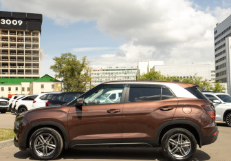 Подержанный автомобиль Hyundai Creta 2021 года (6 фото)