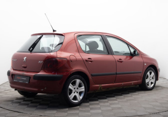 Подержанный автомобиль Peugeot 307 Hatchback 2003 года (5 фото)