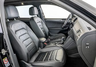 Подержанный автомобиль Volkswagen Tiguan 2021 года (24 фото)