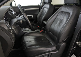 Подержанный автомобиль Opel Antara 2014 года (21 фото)