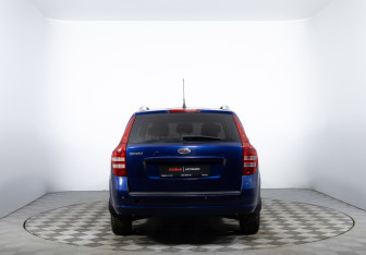 Подержанный автомобиль Kia Ceed Wagon 2008 года (6 фото)