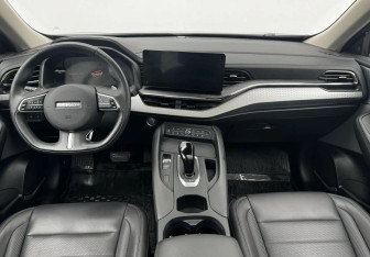 Подержанный автомобиль Haval F7 2022 года (9 фото)