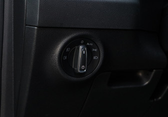 Подержанный автомобиль Skoda Karoq 2021 года (18 фото)