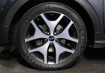 Подержанный автомобиль Kia Sportage 2016 года (9 фото)