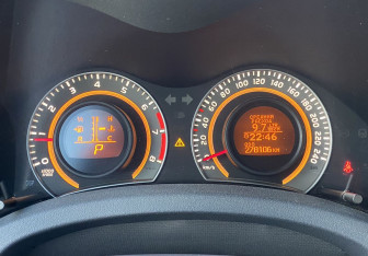 Подержанный автомобиль Toyota Auris Hatchback 2010 года (16 фото)