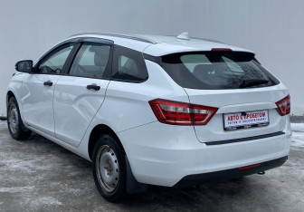 Подержанный автомобиль LADA (ВАЗ) Vesta Wagon 2019 года (7 фото)