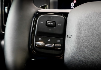 Подержанный автомобиль Haval H9 2024 года (27 фото)