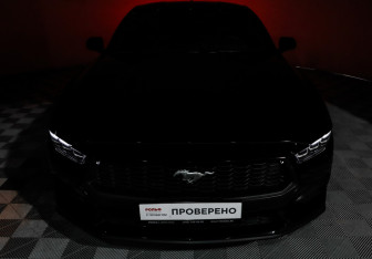 Подержанный автомобиль Ford Mustang Coupe 2023 года (19 фото)