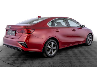 Подержанный автомобиль Kia Cerato Sedan 2019 года (5 фото)