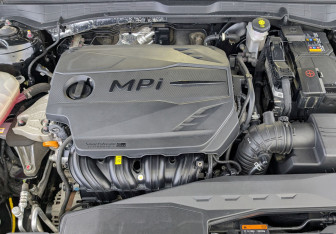 Подержанный автомобиль Hyundai Sonata 2022 года (9 фото)