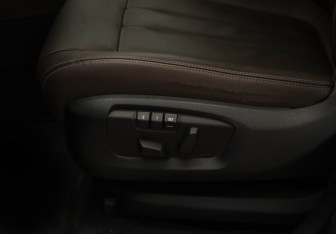 Подержанный автомобиль BMW X5 2017 года (14 фото)