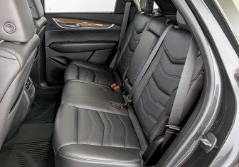 Подержанный автомобиль Cadillac XT5 2017 года (12 фото)