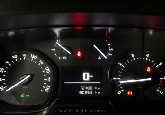 Подержанный автомобиль Citroen SpaceTourer 2020 года (14 фото)