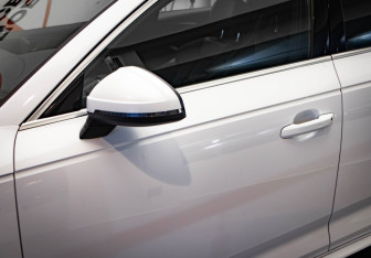 Подержанный автомобиль Audi A4 Sedan 2017 года (37 фото)