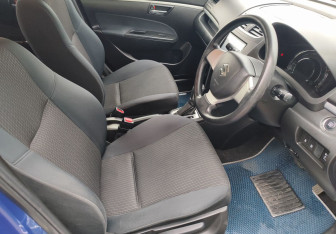 Подержанный автомобиль Suzuki Swift Hatchback 2015 года (9 фото)