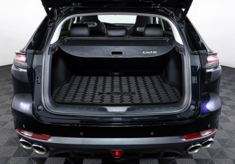 Подержанный автомобиль Changan UNI-K 2023 года (9 фото)