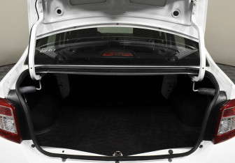 Подержанный автомобиль Renault Logan Sedan 2016 года (15 фото)