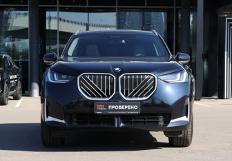 Подержанный автомобиль BMW X3 2025 года (2 фото)