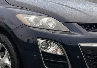 Подержанный автомобиль Mazda CX-7 2011 года (18 фото)