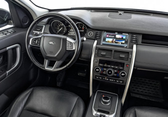 Подержанный автомобиль Land Rover Discovery Sport 2017 года (30 фото)