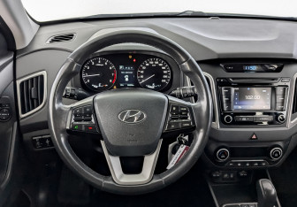 Подержанный автомобиль Hyundai Creta 2016 года (21 фото)