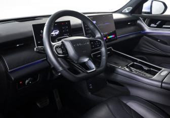 Подержанный автомобиль Chery Tiggo 9 2024 года (18 фото)