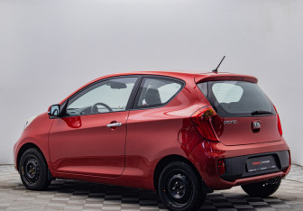 Подержанный автомобиль Kia Picanto 2011 года (3 фото)