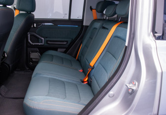 Подержанный автомобиль Jetour T2 2024 года (11 фото)