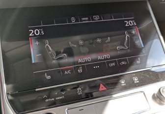 Подержанный автомобиль Audi A6 Sedan 2021 года (21 фото)