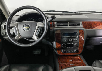 Подержанный автомобиль Chevrolet Tahoe 2011 года (12 фото)
