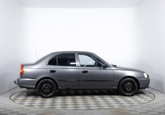 Подержанный автомобиль Hyundai Accent Sedan 2008 года (4 фото)