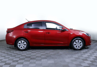 Подержанный автомобиль Kia Rio Sedan 2019 года (4 фото)