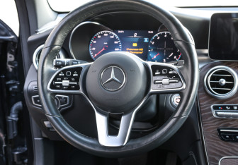 Подержанный автомобиль Mercedes-Benz GLC Coupe 2019 года (17 фото)