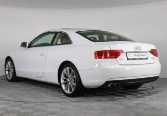 Подержанный автомобиль Audi A5 Coupe 2014 года (7 фото)