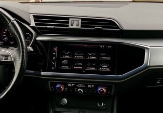 Подержанный автомобиль Audi Q3 2020 года (13 фото)