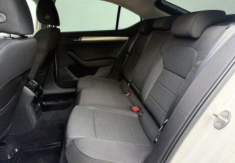 Подержанный автомобиль Skoda Superb Liftback 2016 года (11 фото)