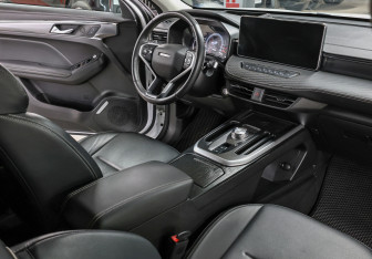 Подержанный автомобиль Haval Jolion 2023 года (11 фото)