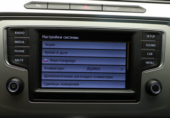 Подержанный автомобиль Volkswagen Passat Sedan 2015 года (23 фото)
