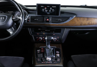 Подержанный автомобиль Audi A6 Sedan 2014 года (14 фото)