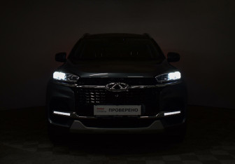 Подержанный автомобиль Chery Tiggo 8 2021 года (8 фото)