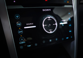 Подержанный автомобиль Ford Explorer 2013 года (19 фото)