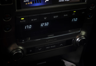 Подержанный автомобиль Lexus GX 2015 года (17 фото)