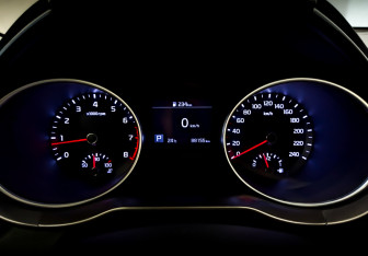 Подержанный автомобиль Kia Ceed Hatchback 2019 года (13 фото)