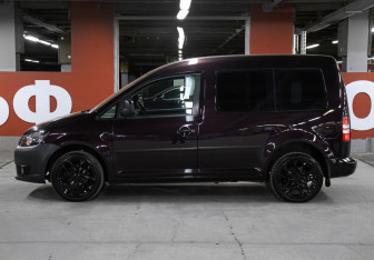 Подержанный автомобиль Volkswagen Caddy Compactvan 2011 года (8 фото)