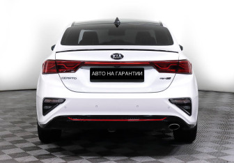 Подержанный автомобиль Kia Cerato Sedan 2019 года (6 фото)