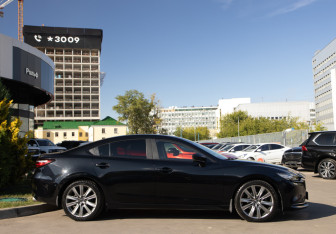 Подержанный автомобиль Mazda 6 Sedan 2019 года (3 фото)