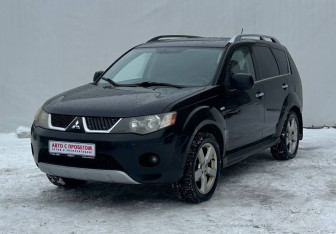 Подержанный автомобиль Mitsubishi Outlander 2008 года (1 фото)